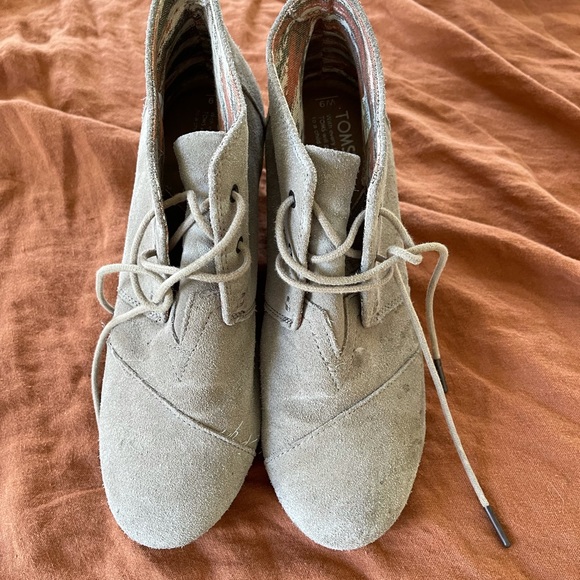 Toms Desert Ankle Bootie Wedges - Picture 2 of 6